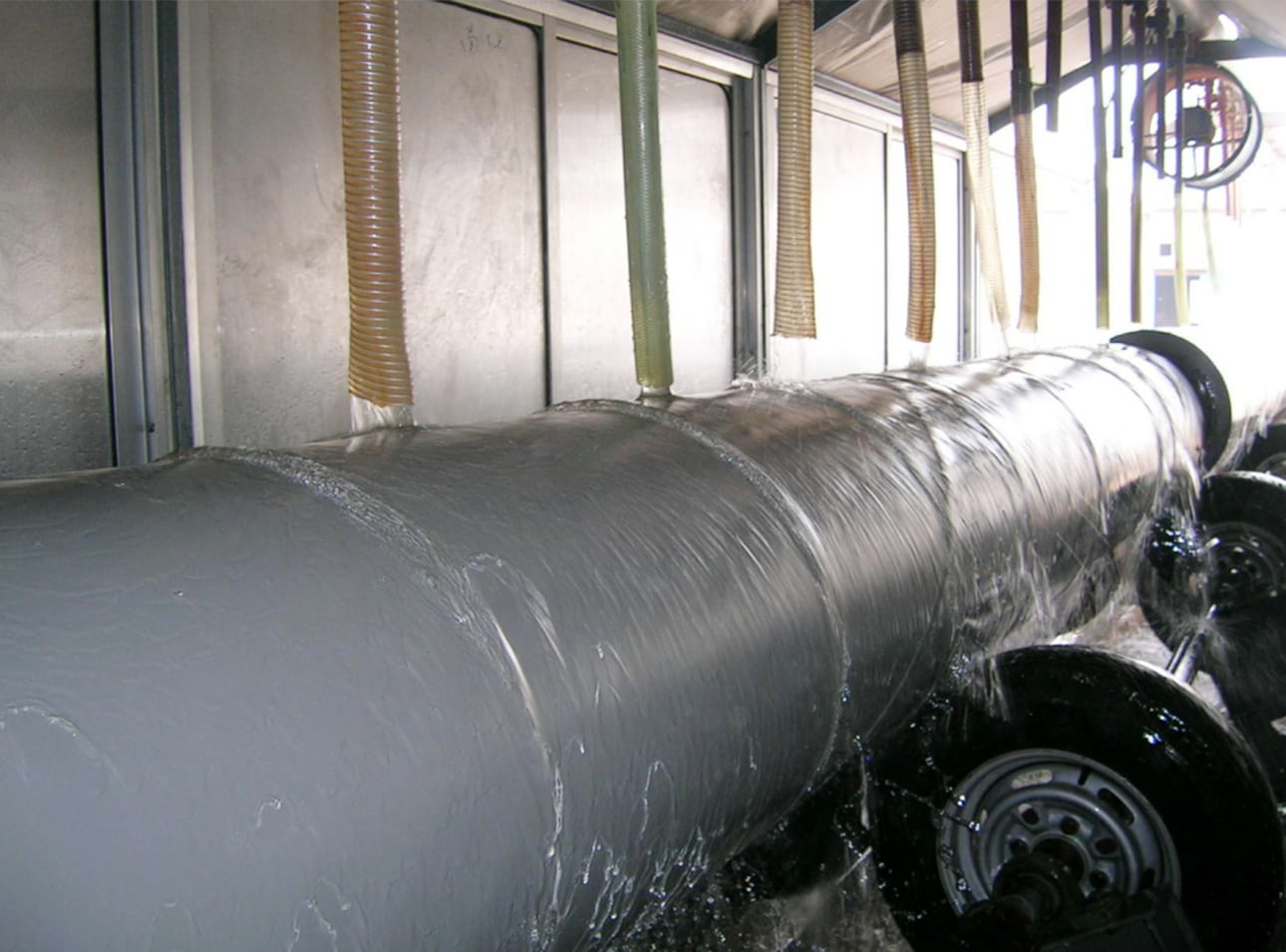 Single-layer epoxy anti-corrosion coating
